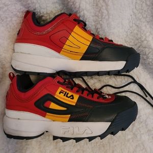 Fila sneakers tennis shoes size 7 SOLD